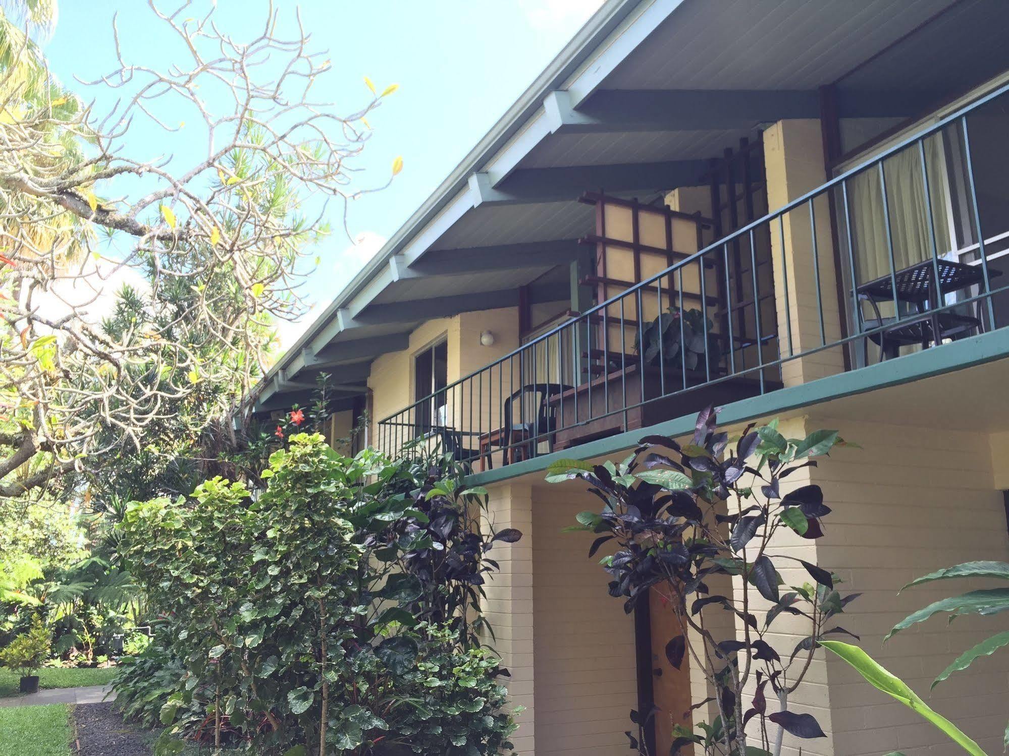 Dolphin Bay Hotel Hilo Dış mekan fotoğraf
