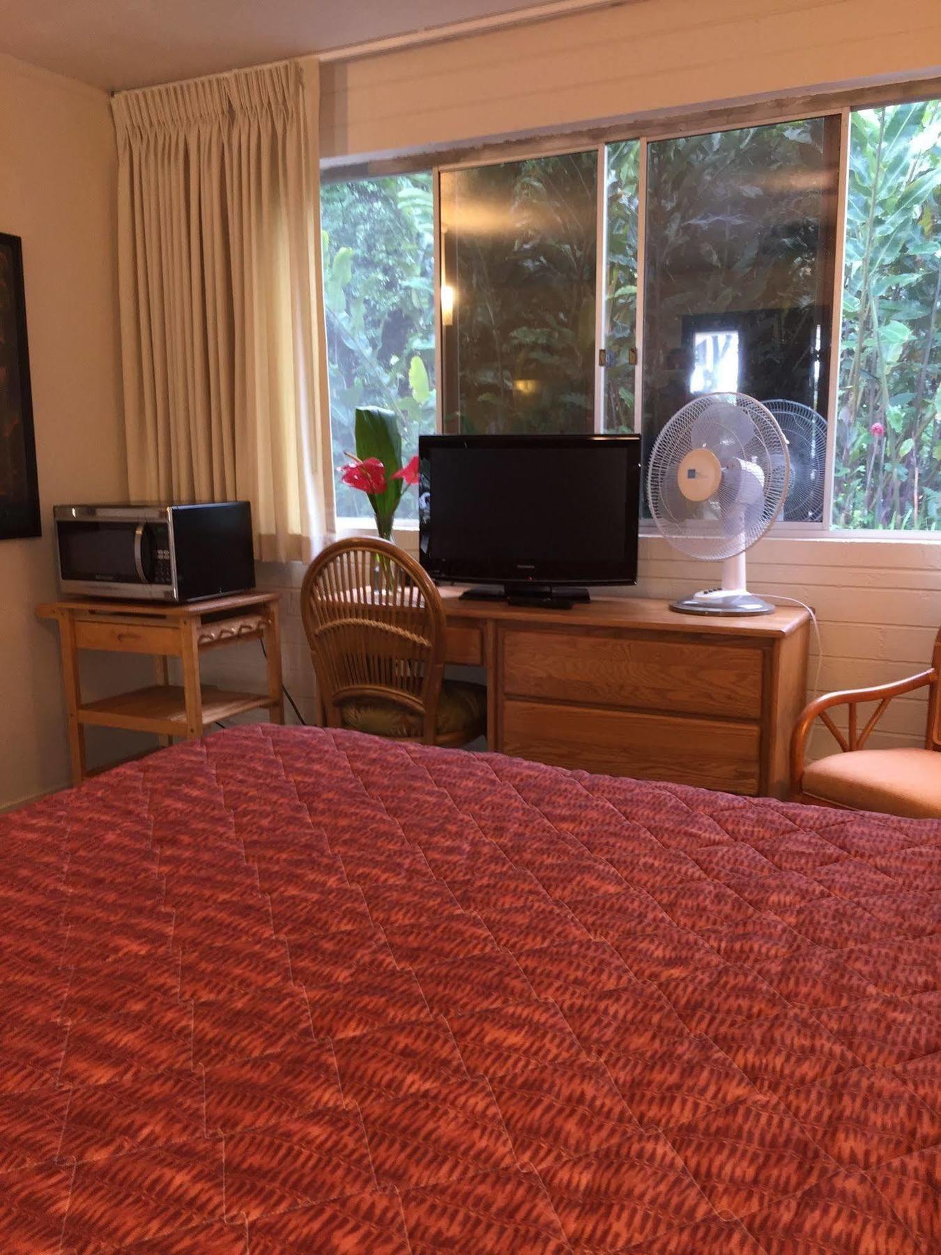 Dolphin Bay Hotel Hilo Dış mekan fotoğraf
